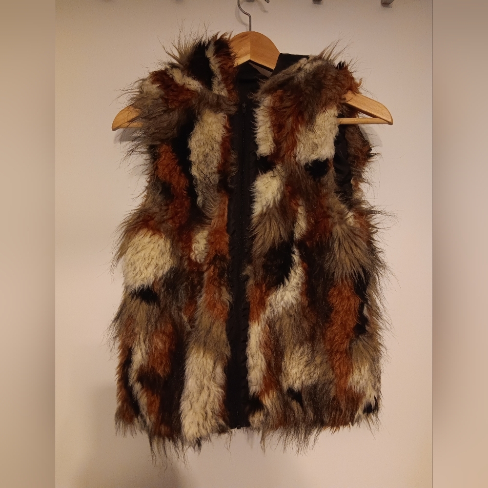 American Eagle Outfitters Faux Fur Vest - Black and Cream